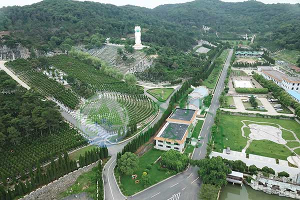 大河贝墓园，自然融合人文，宁静永恒的追思之地